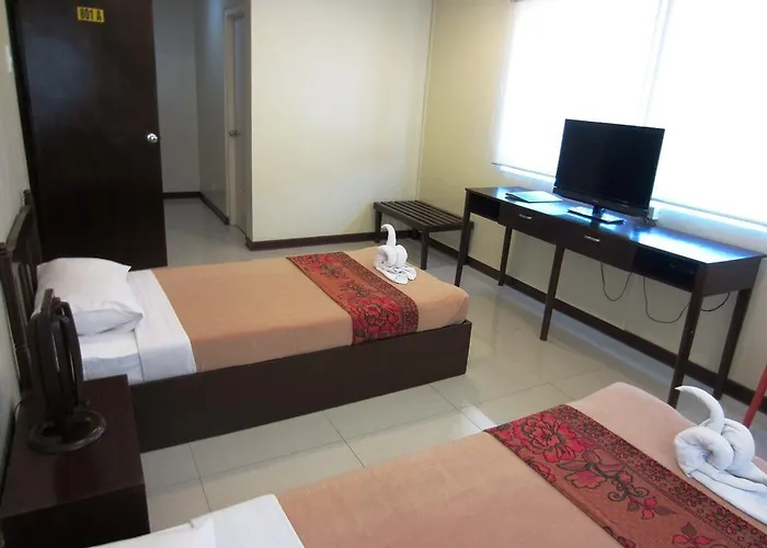 Crown Port View Hotel 2*