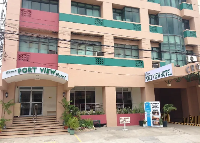Crown Port View Hotel