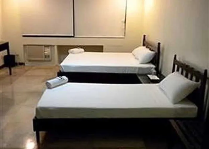 Crown Port View Hotel 2*